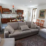 Pitel House דירה