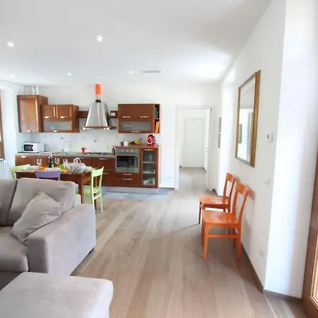 Apartmán Pitel House *