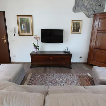 דירה Pitel House